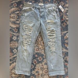 NWT Pacsun women’s distressed boyfriend jeans light wash size 29